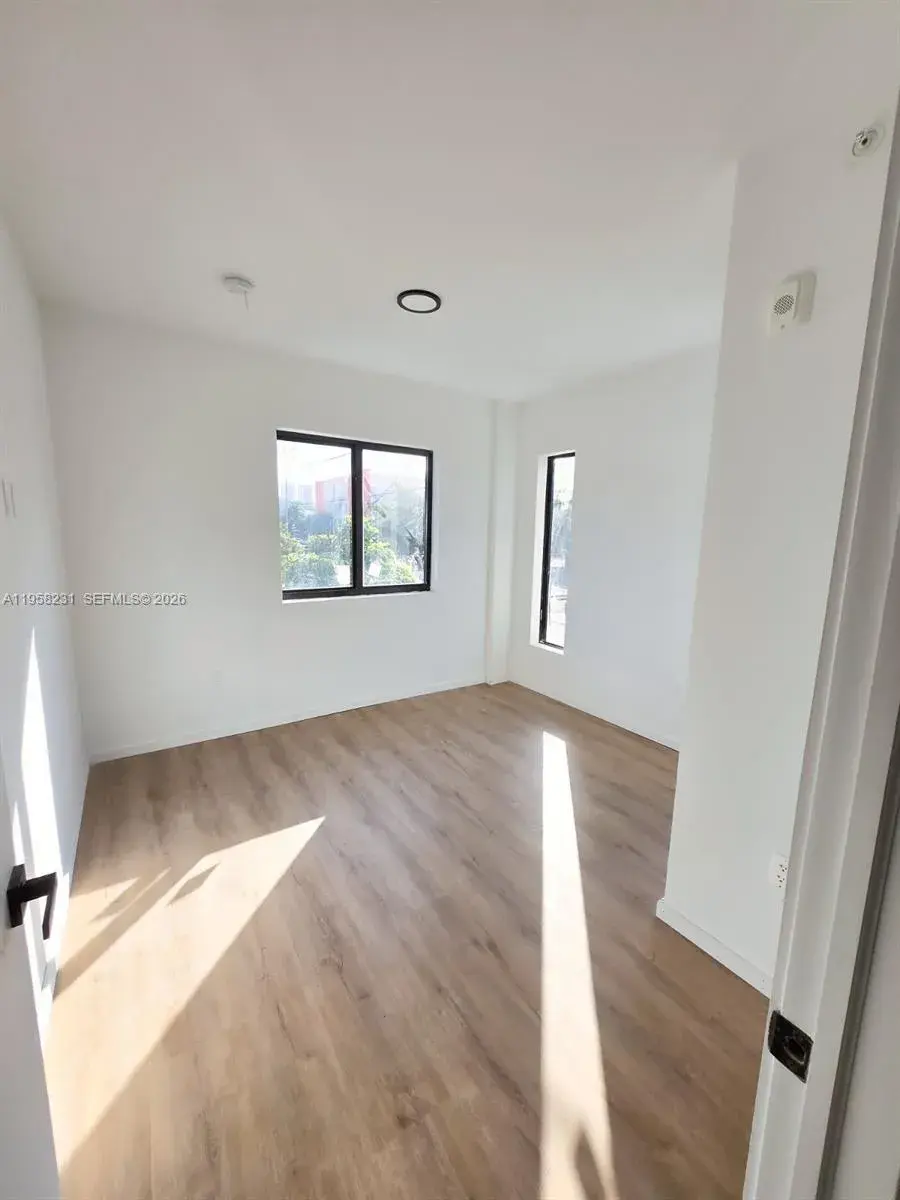 753 NW 30th St # 1, Miami FL 33127