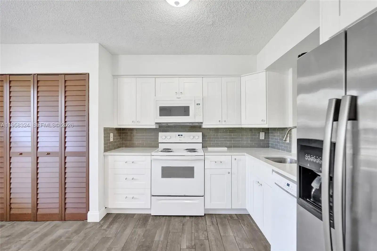 4570 NW 18th Avenue # 202, Deerfield Beach FL 33064 photo 4