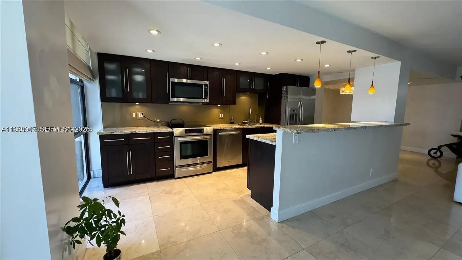 18181 NE 31st Ct # 1009, Aventura FL 33160 photo 3