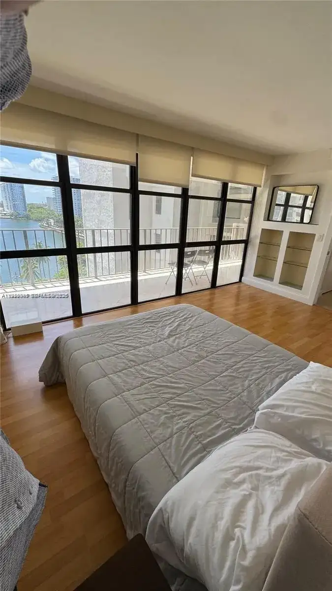 18181 NE 31st Ct # 1009, Aventura FL 33160 photo 4