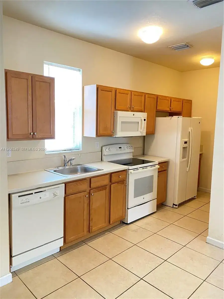 9430 SW 170th Psge # 0, Miami FL 33196 photo 2