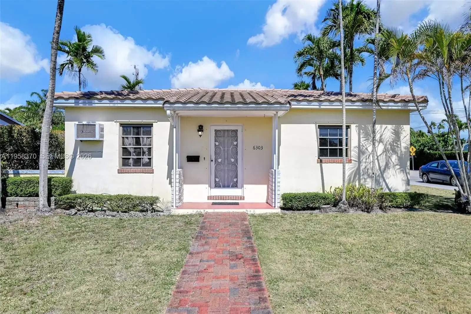 6303 SW 43rd St, South Miami FL 33155 photo 3