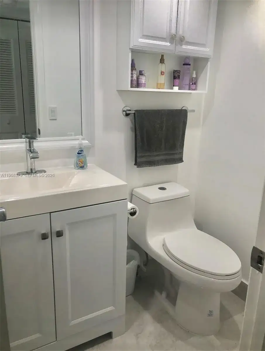358 Markham P # 358, Deerfield Beach FL 33442 photo 5