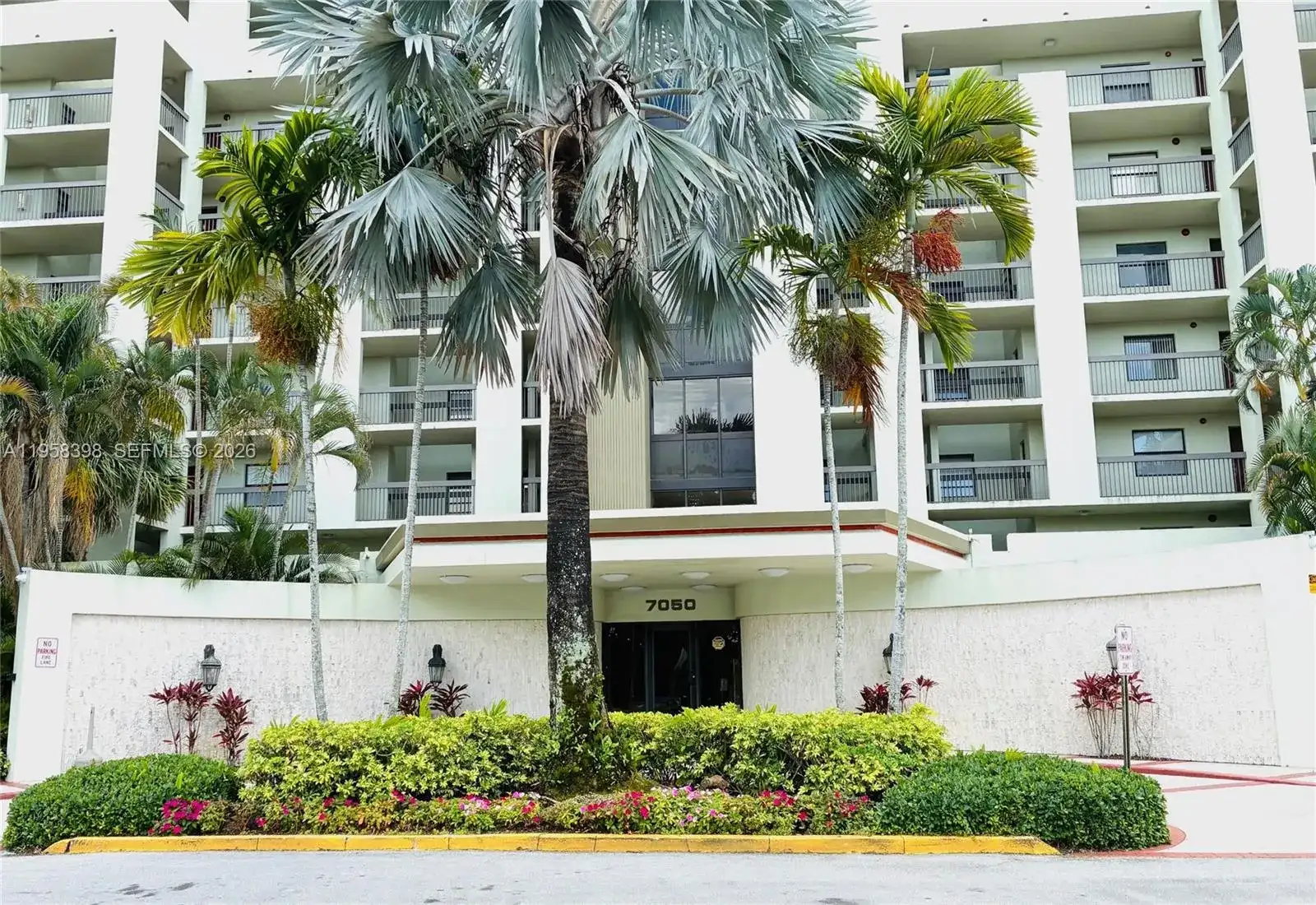 7050 NW 44th St # 708, Lauderhill FL 33319 photo 3