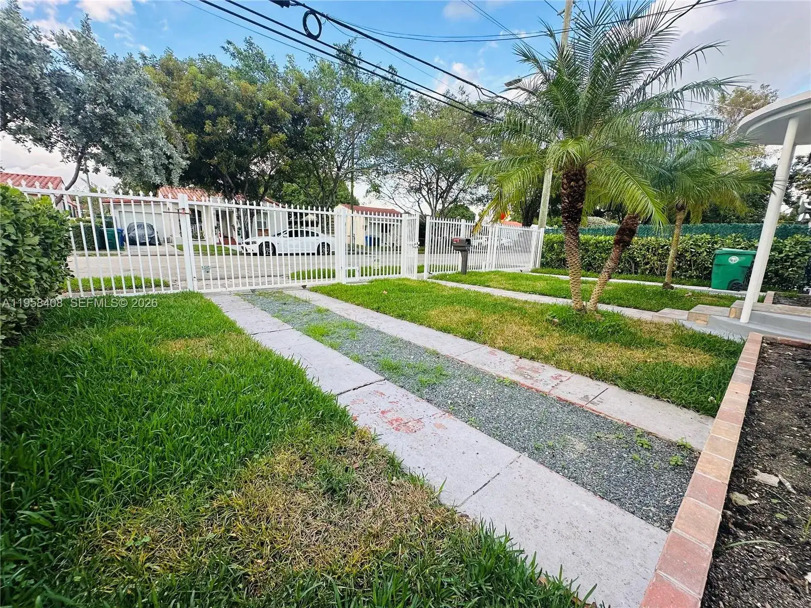 3052 SW 6th St, Miami FL 33135 photo 2