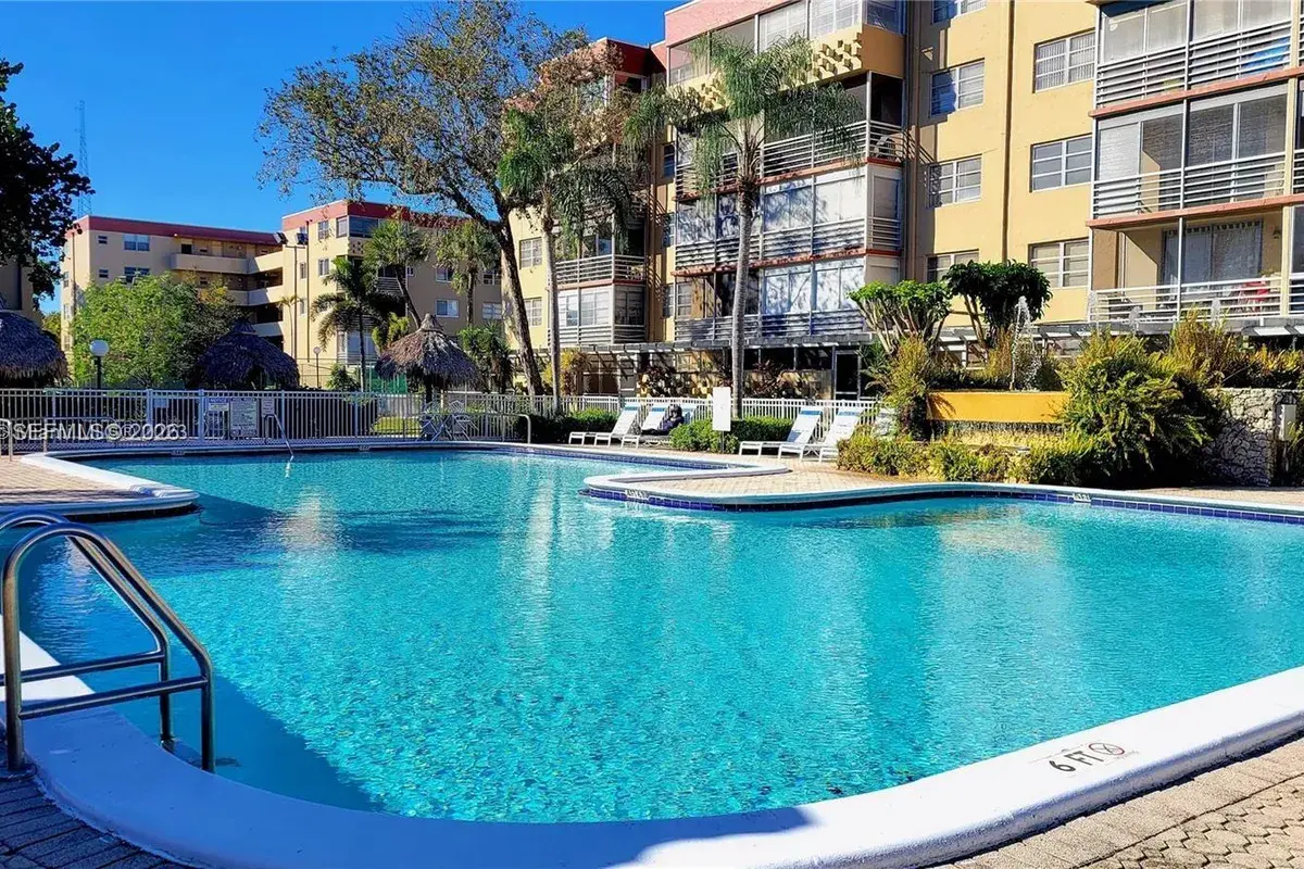 406 NW 68th Ave # 304, Plantation FL 33317
