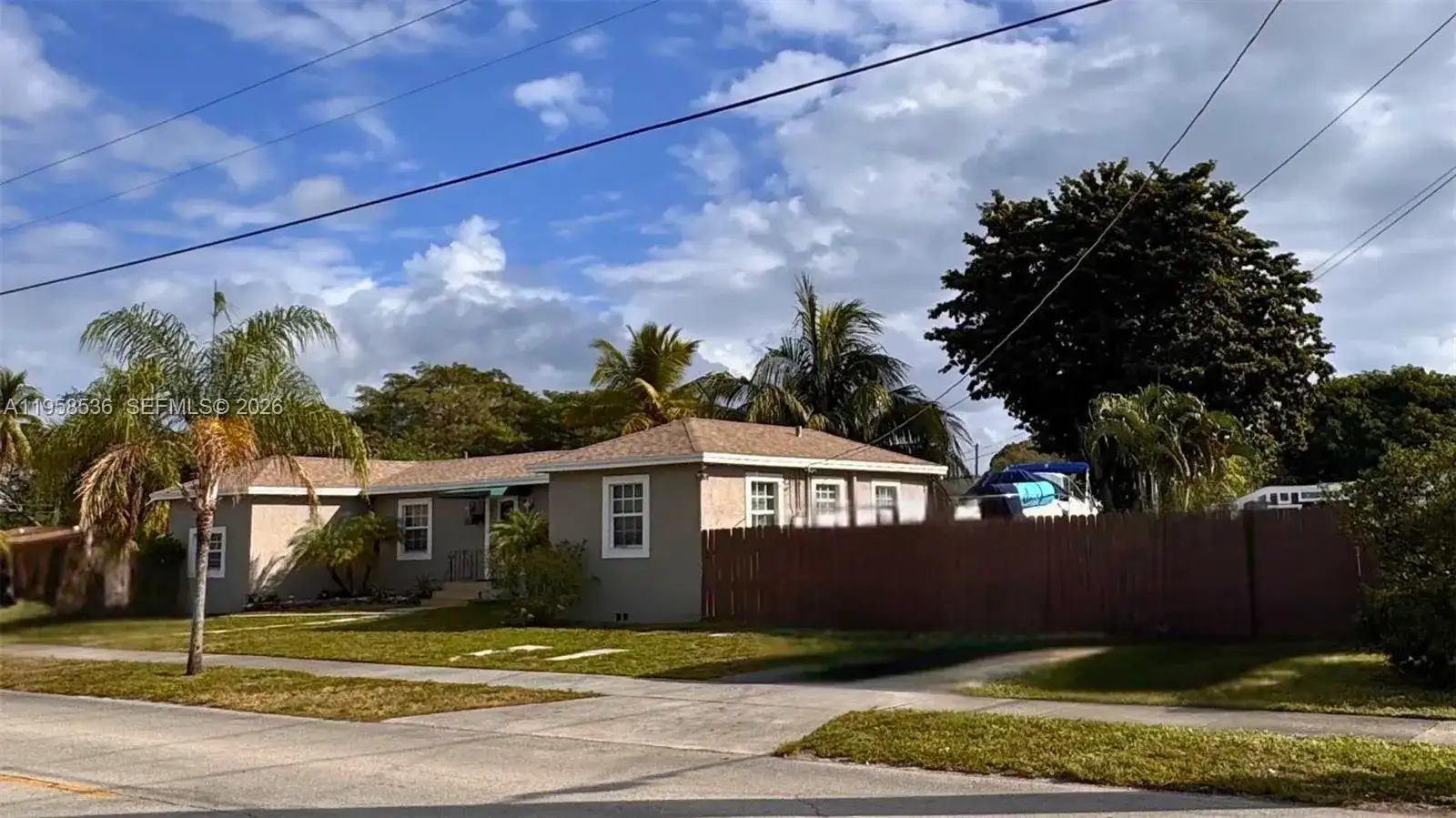 1825 N 24th Ave, Hollywood FL 33020 photo 2