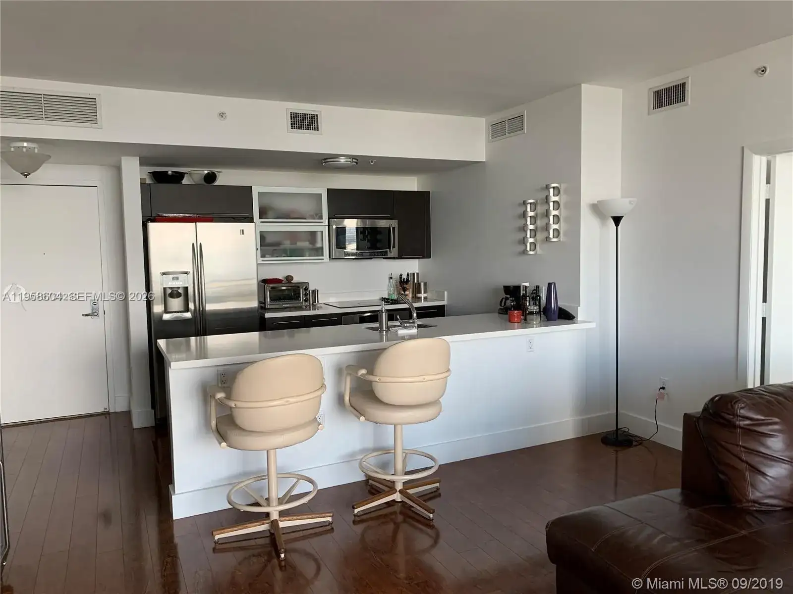 90 SW 3rd St # 4008, Miami FL 33130 photo 4
