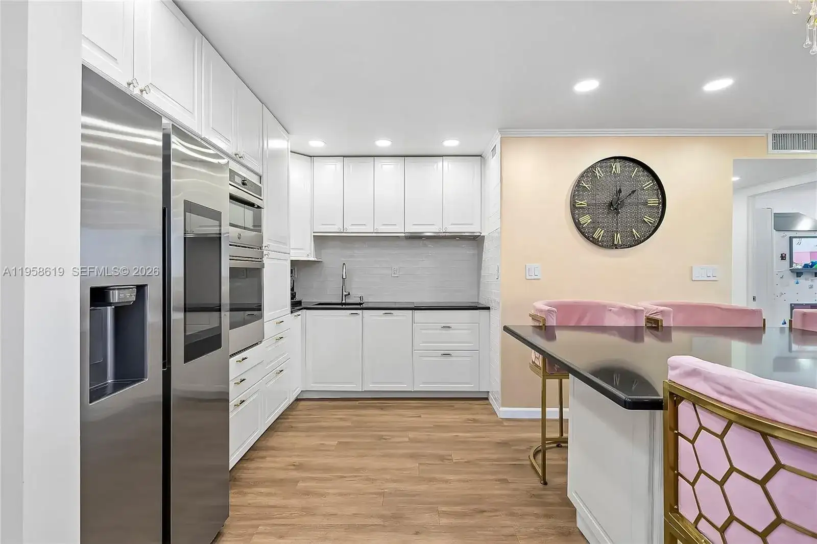 600 Three Islands Blvd # 604, Hallandale Beach FL 33009 photo 2