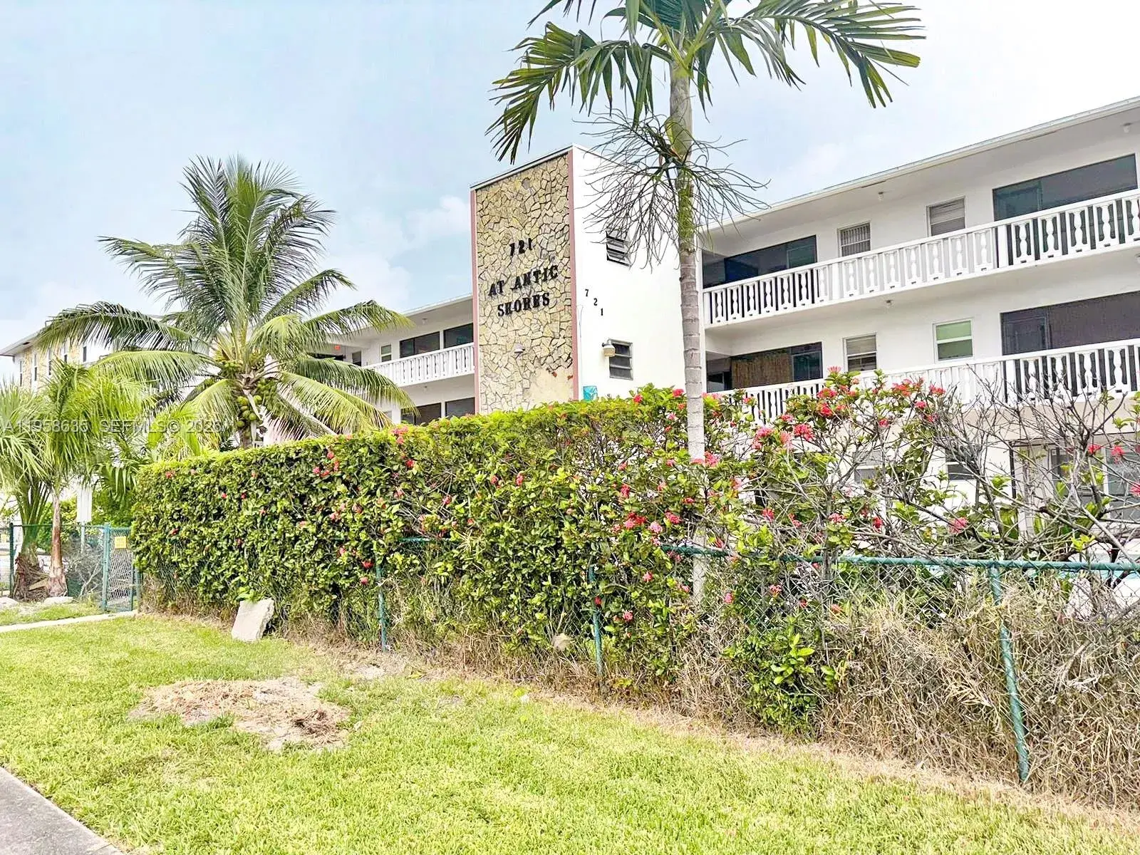 721 Atlantic Shores Blvd # 212, Hallandale Beach FL 33009