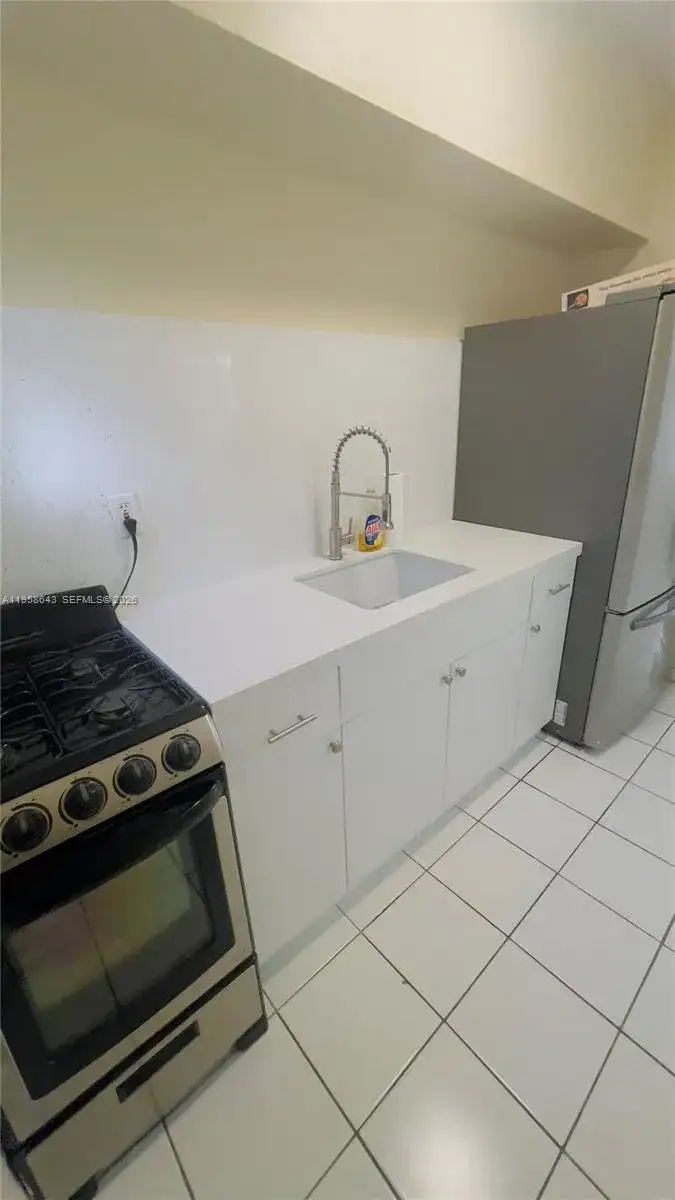 807 86th St # 801, Miami Beach FL 33141 photo 4