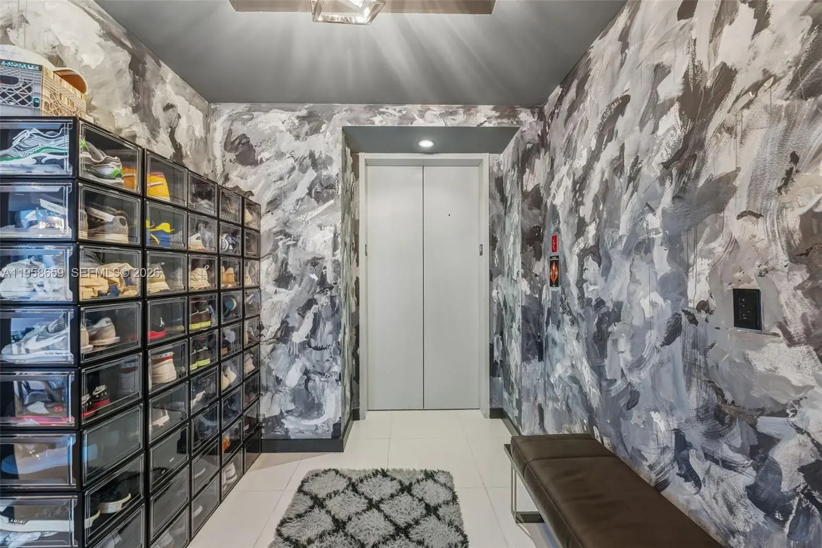 851 NE 1st Ave # 4303, Miami FL 33132