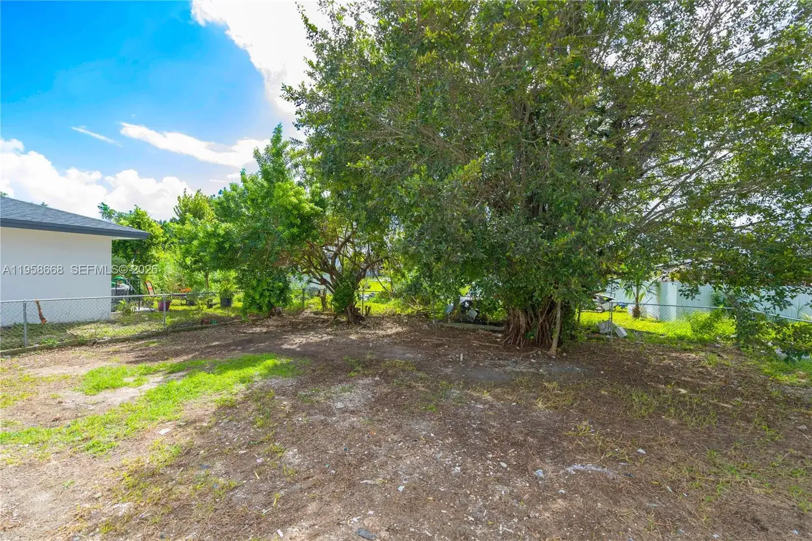 667 NW 14th St, Florida City FL 33034 photo 2