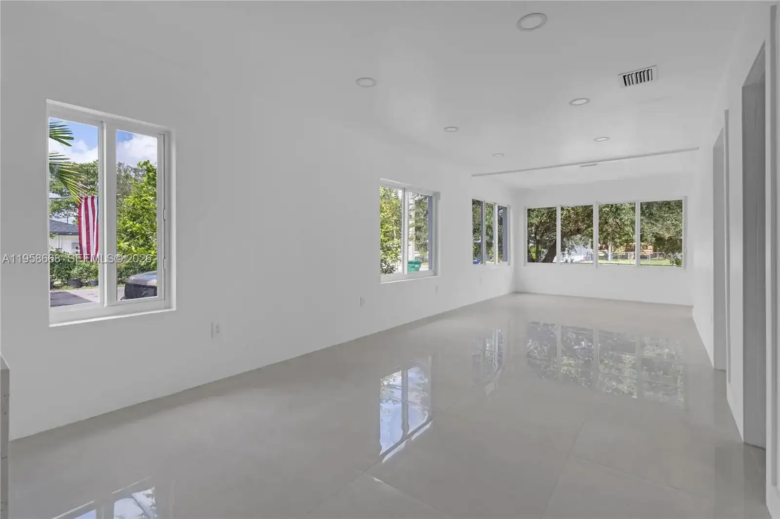 667 NW 14th St, Florida City FL 33034 photo 3