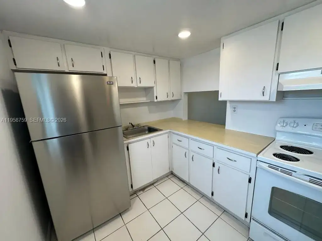 505 NW 177th St # 111, Miami Gardens FL 33169 photo 2