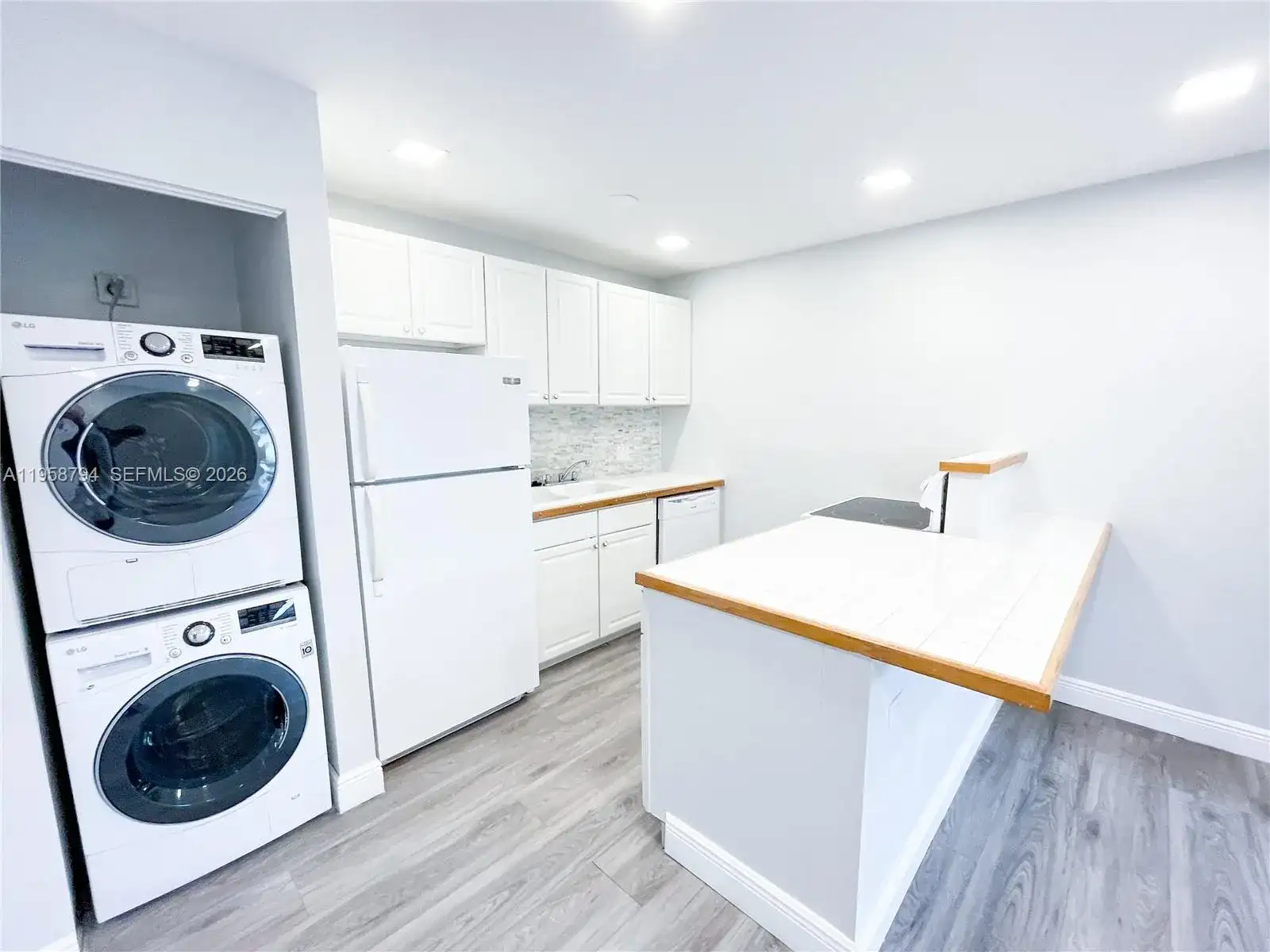 1826 My Place, West Palm Beach FL 33417 photo 4