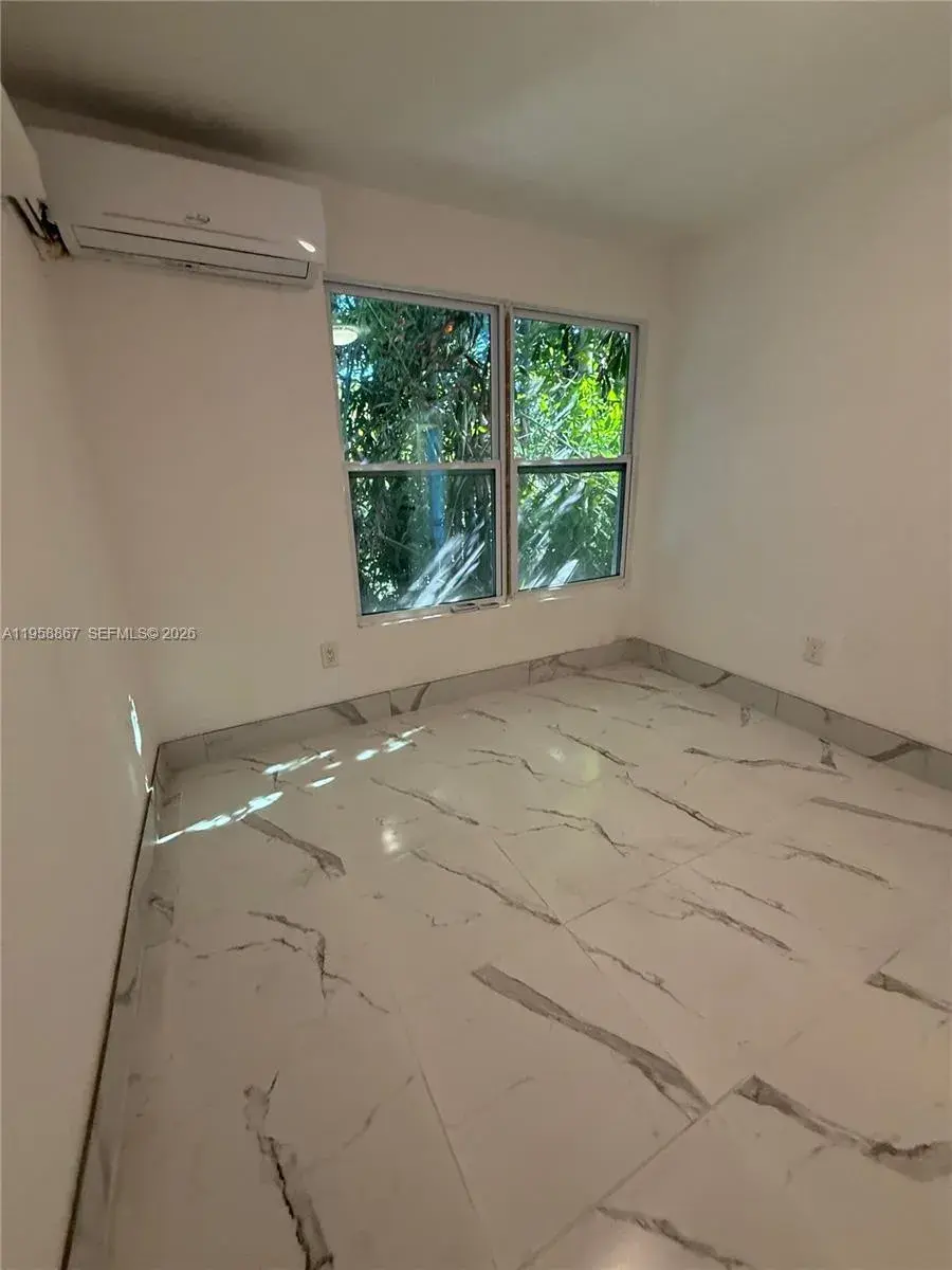 1652 Madison St # 7, Hollywood FL 33020