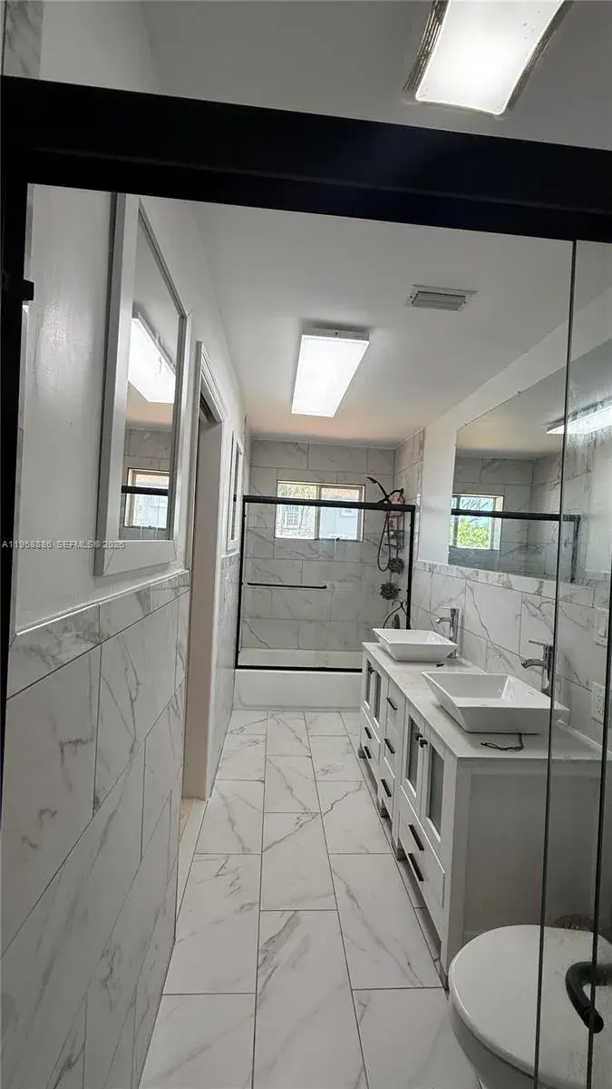 4465 SW 38th Ter, Dania Beach FL 33312