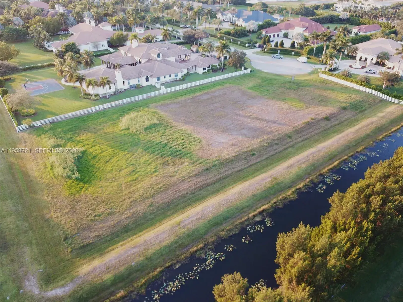 16700 Berkshire Ct, Southwest Ranches FL 33331