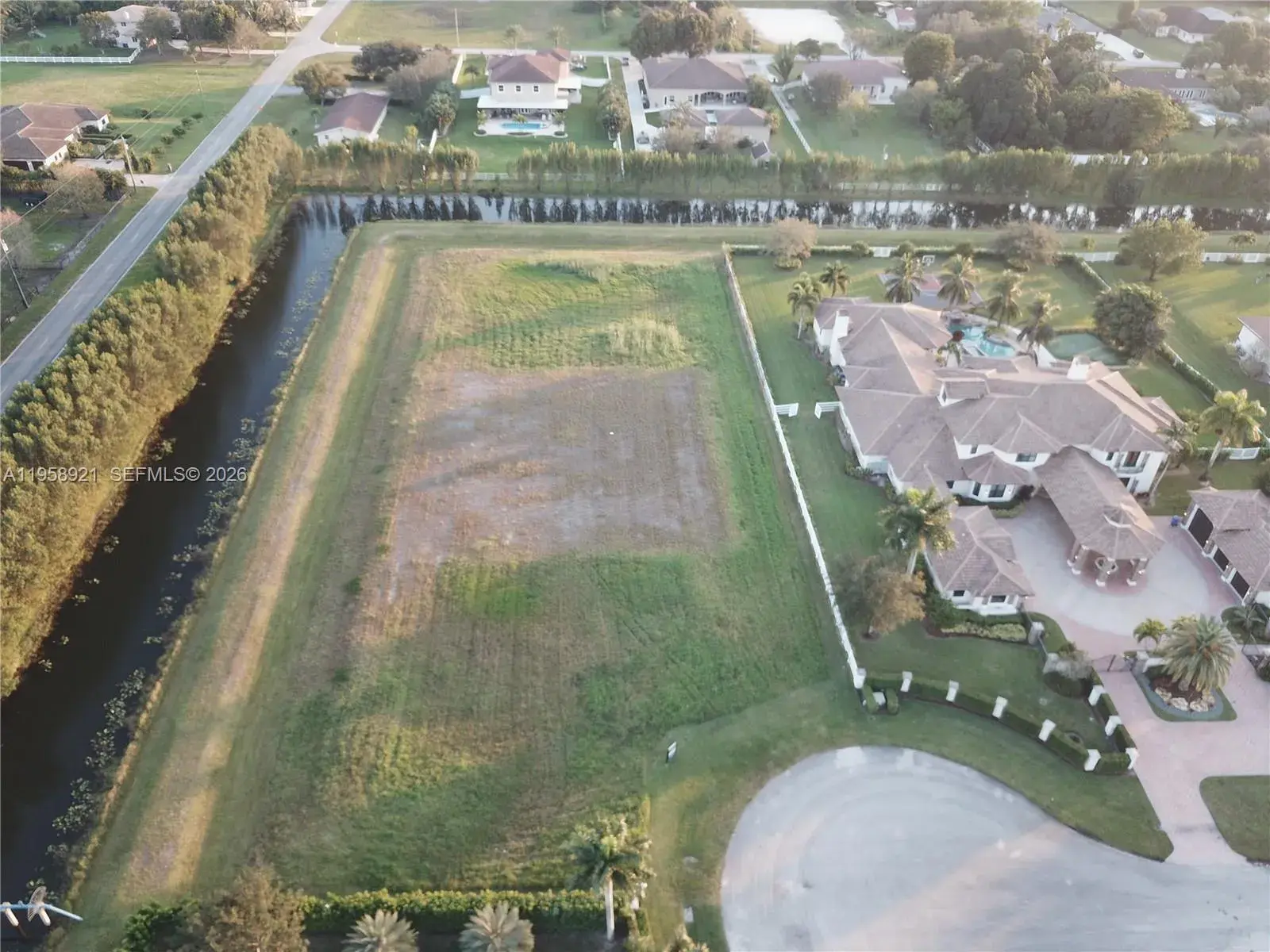 16700 Berkshire Ct, Southwest Ranches FL 33331