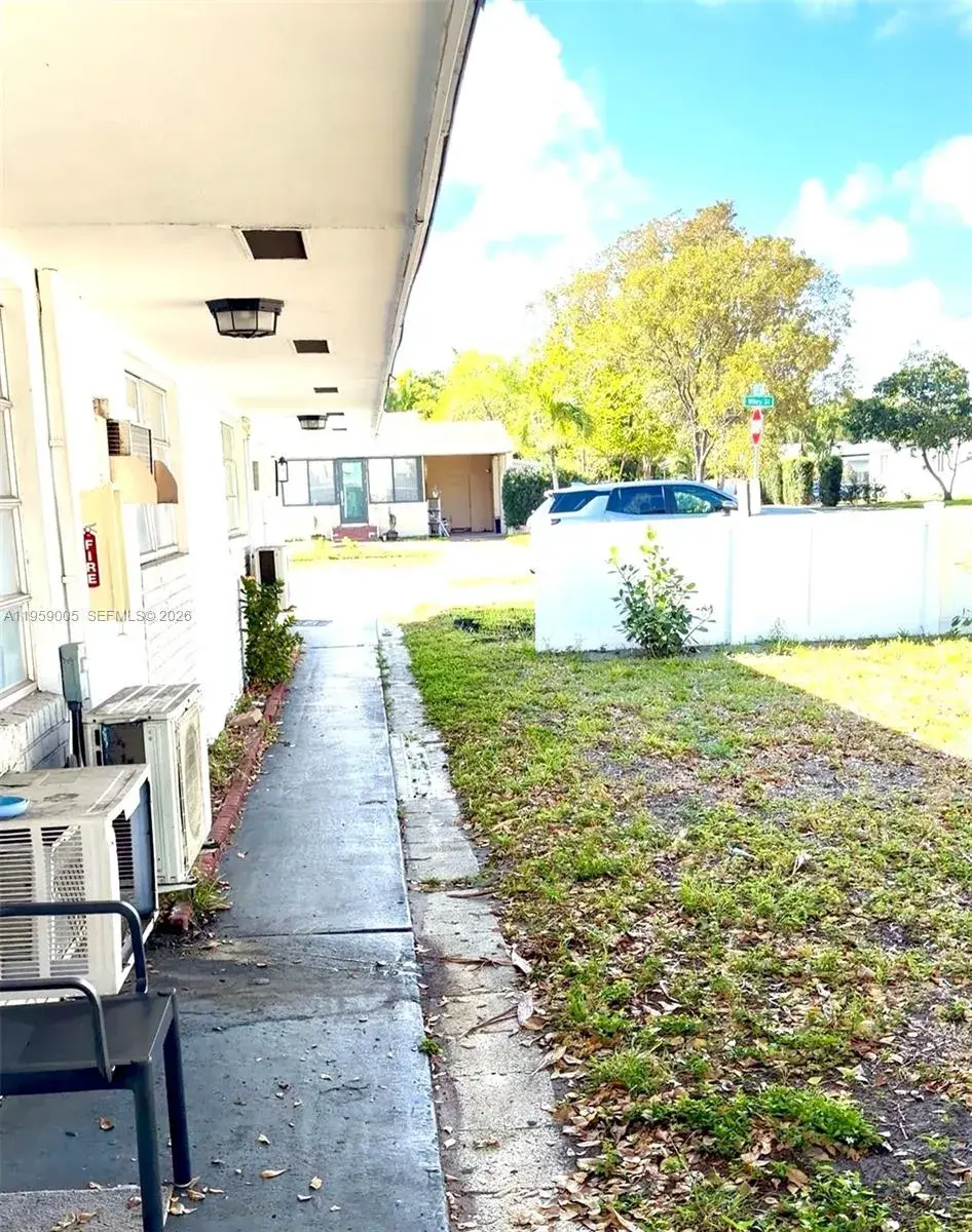 1859 Wiley St # 3, Hollywood FL 33020