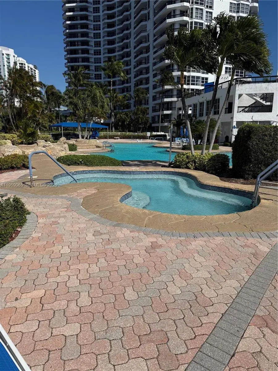 19101 NE 36th Ct # 2406, Aventura FL 33180
