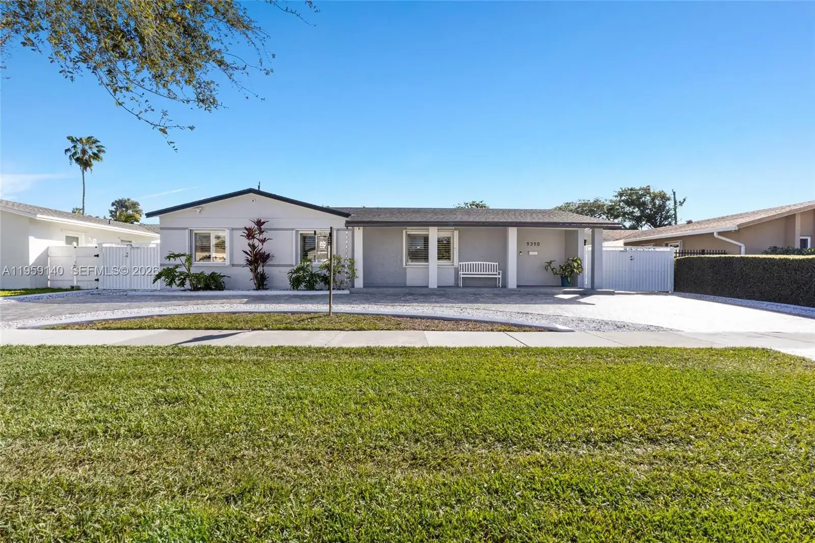 9390 SW 190th St, Cutler Bay FL 33157 photo 2
