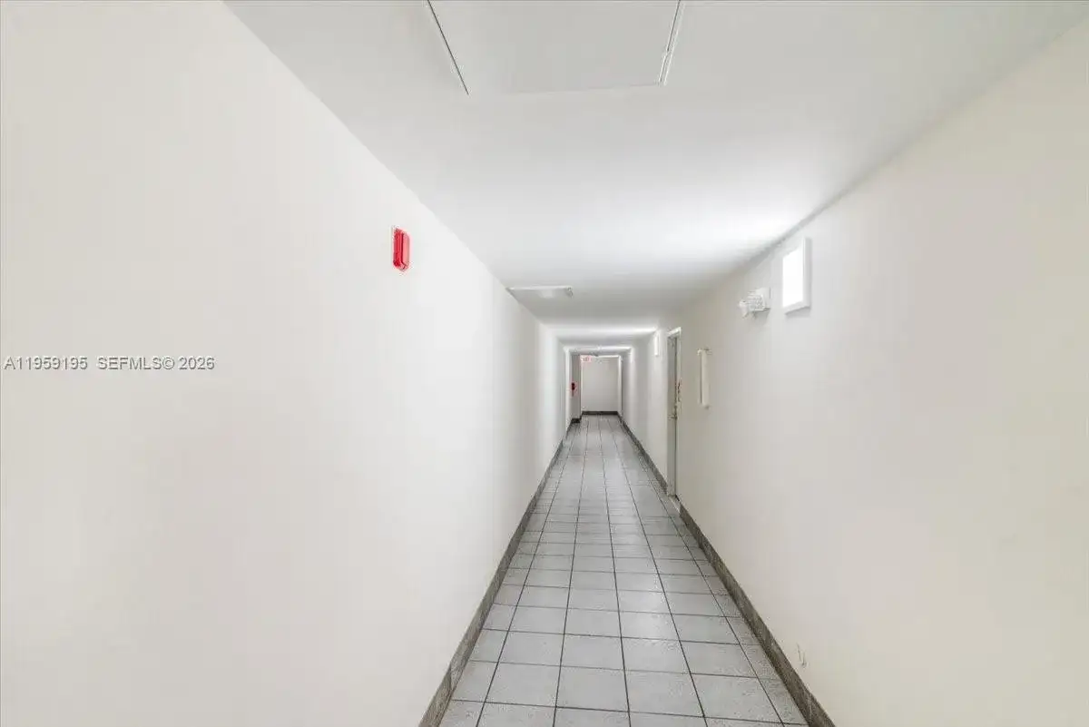 8075 NW 7th St # 120, Miami FL 33126 photo 3