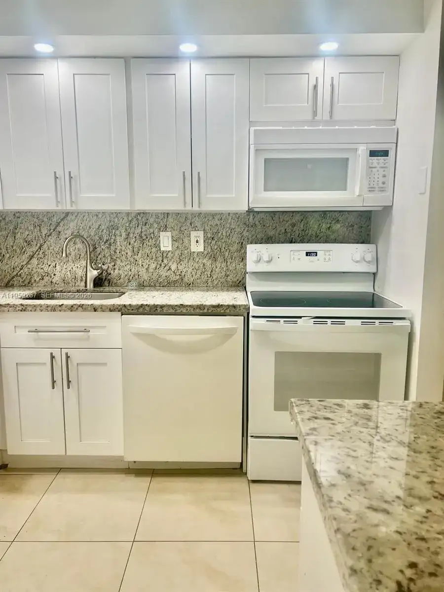 19055 NW 62nd Ave # 102, Hialeah FL 33015 photo 5