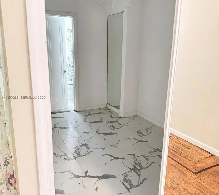 1007 Meridian Ave # 9, Miami Beach FL 33139