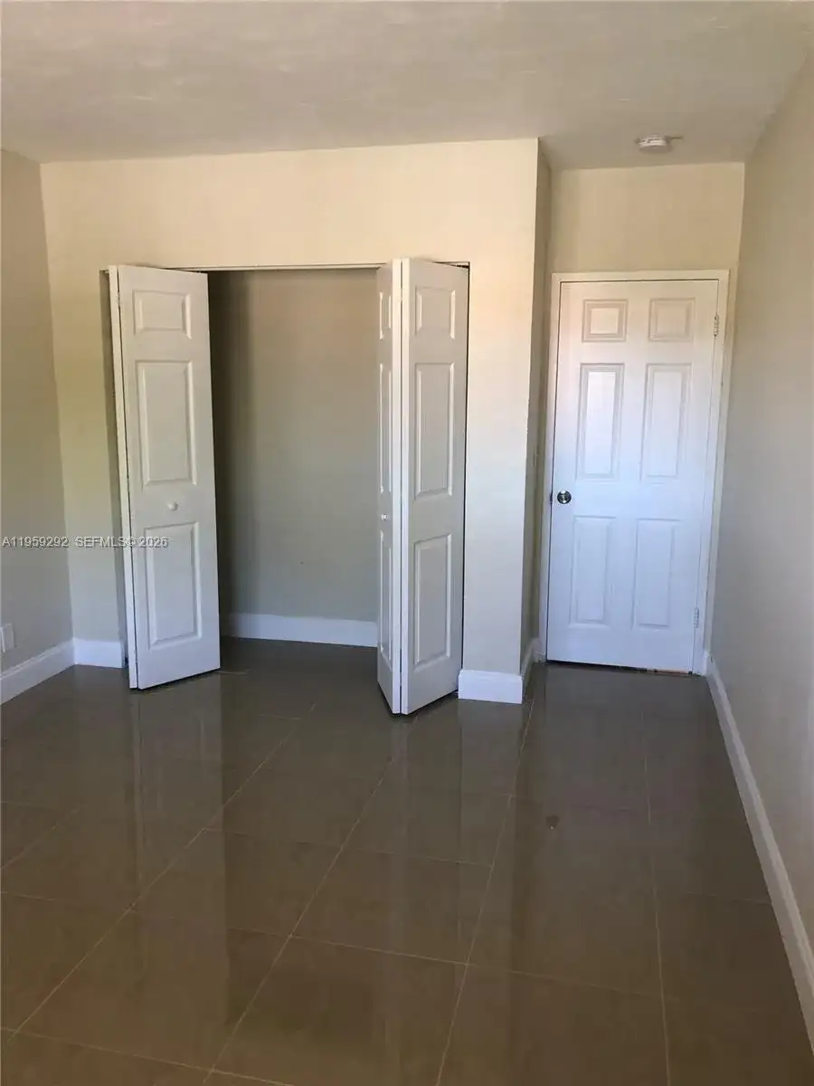 600 Layne Blvd # 208, Hallandale Beach FL 33009 photo 4