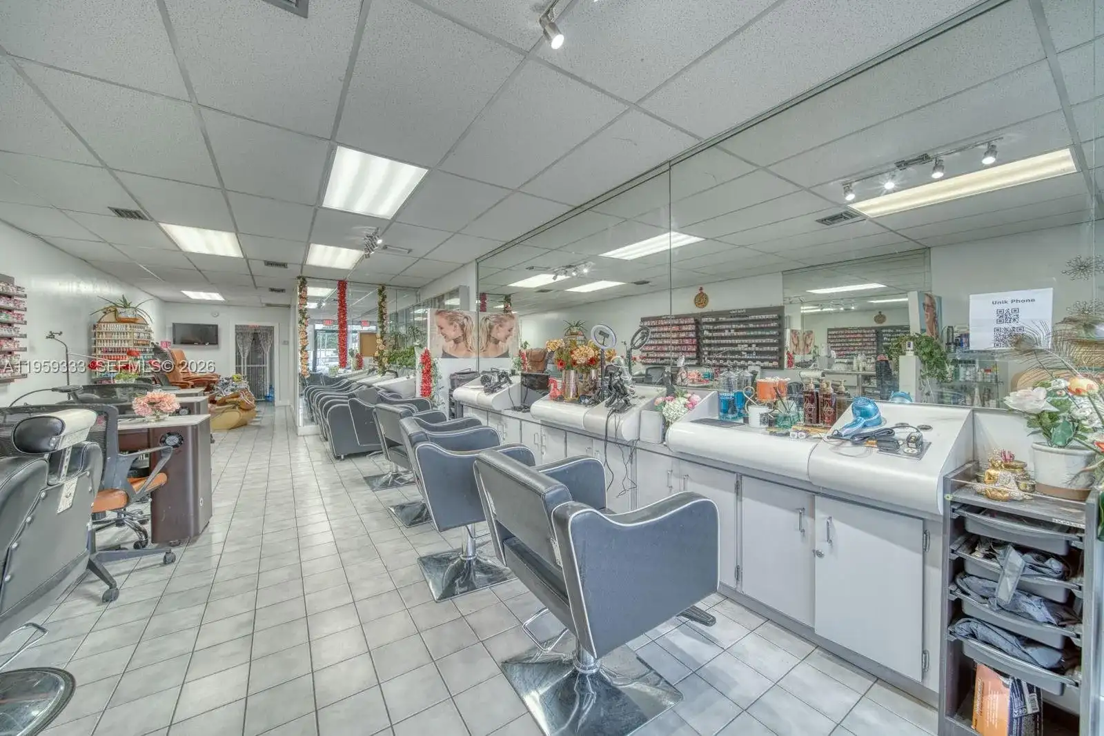 Full-Service Beauty Salon For Sale In Sweetwater, Sweetwater FL 33174 photo 3
