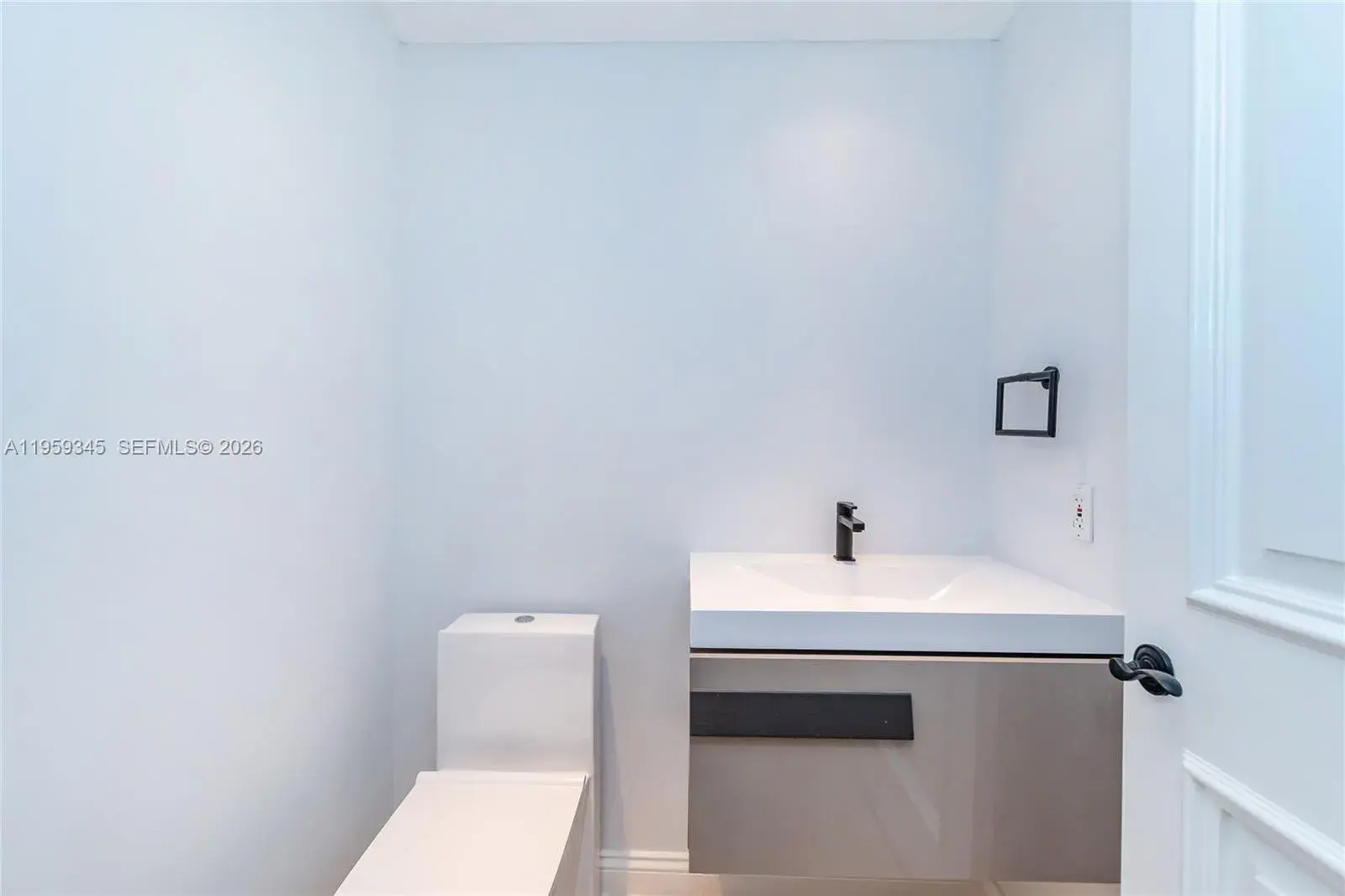 791 Crandon Blvd # 507, Key Biscayne FL 33149