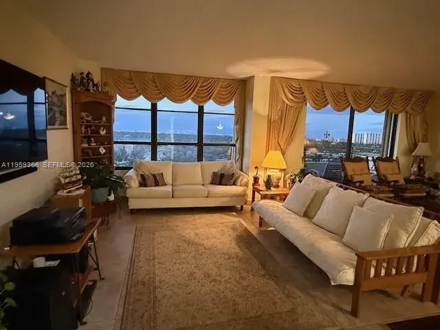 600 Three Islands Blvd # 1004, Hallandale Beach FL 33009