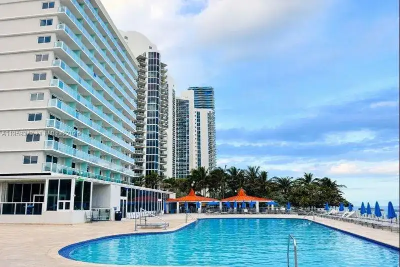 19201 Collins Ave # 707, Sunny Isles Beach FL 33160 photo 2