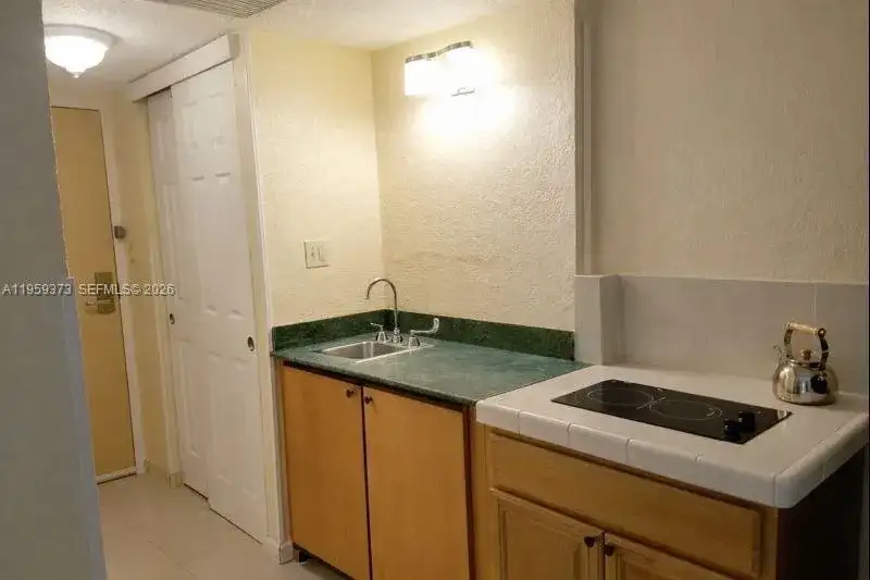 19201 Collins Ave # 707, Sunny Isles Beach FL 33160 photo 5