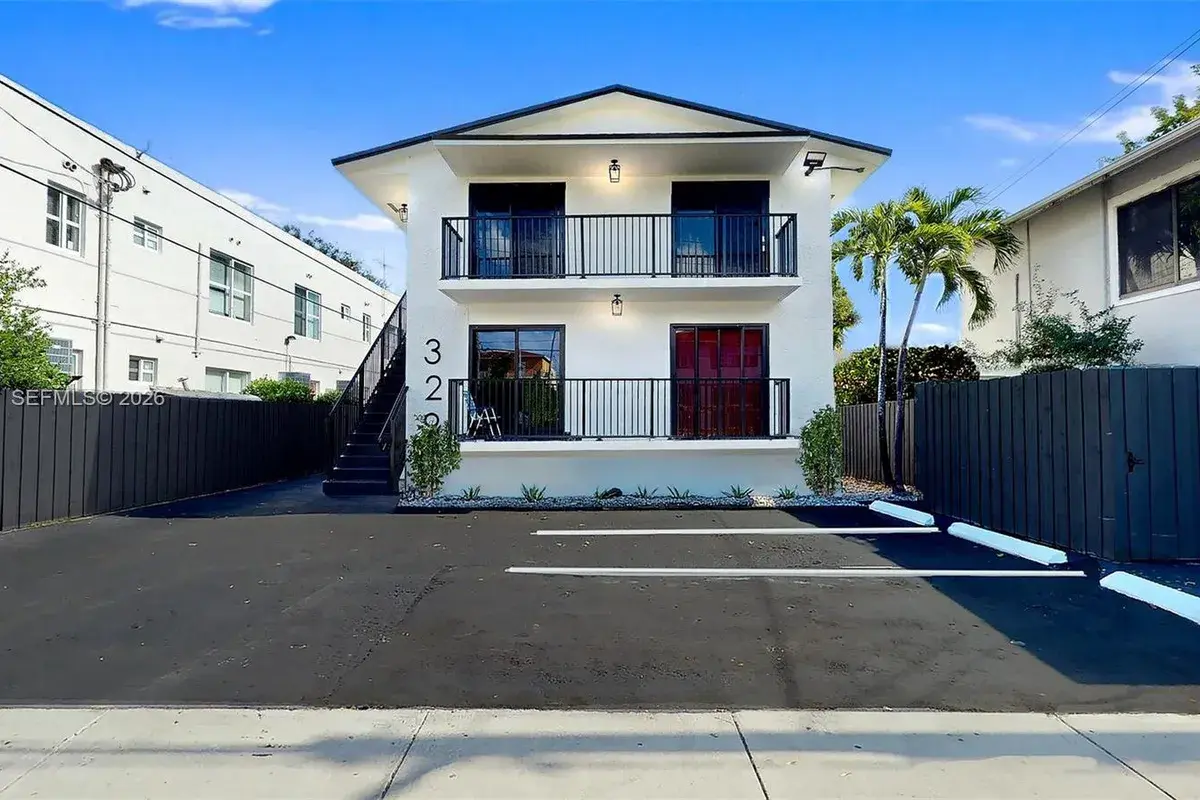329 SW 9th Ave, Miami FL 33130