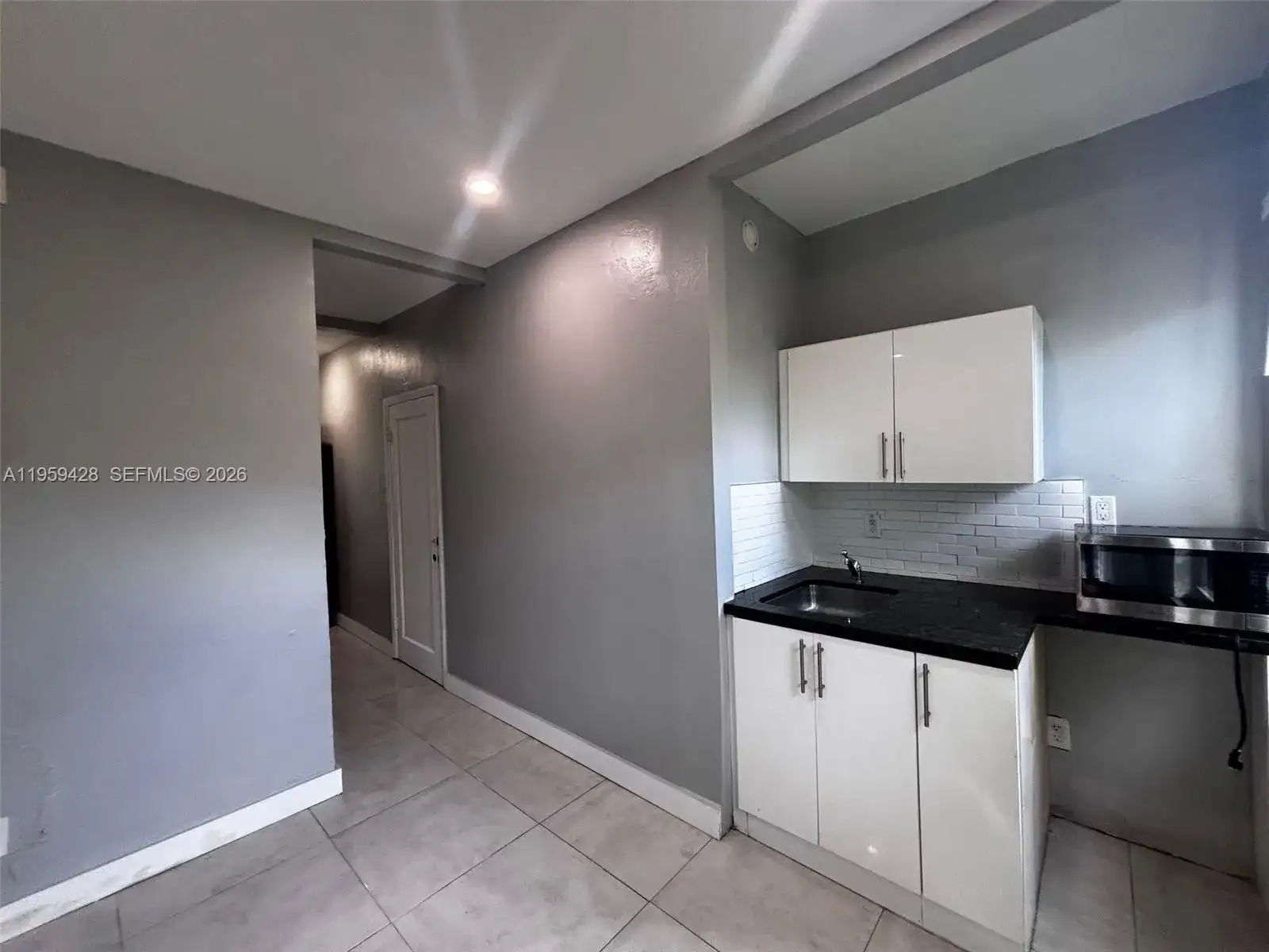 319 W 28th St # 15, Miami Beach FL 33140 photo 3
