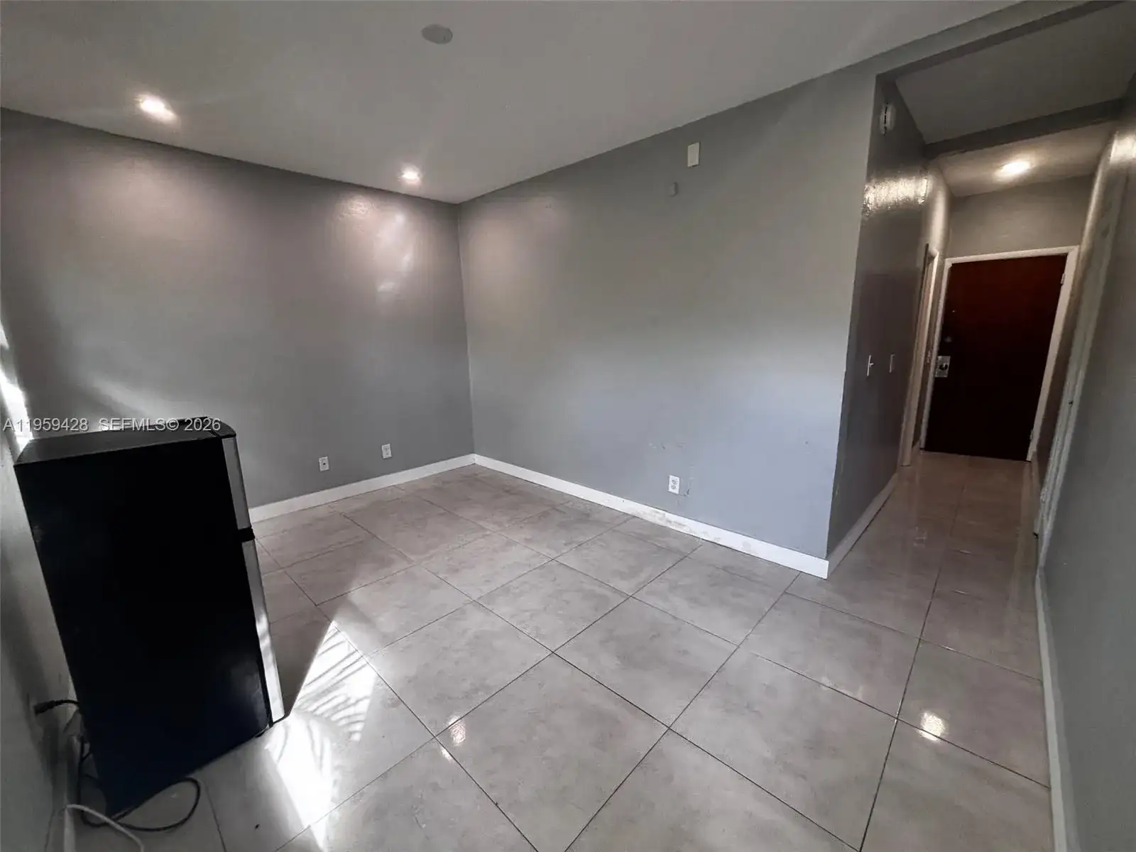 319 W 28th St # 15, Miami Beach FL 33140 photo 4