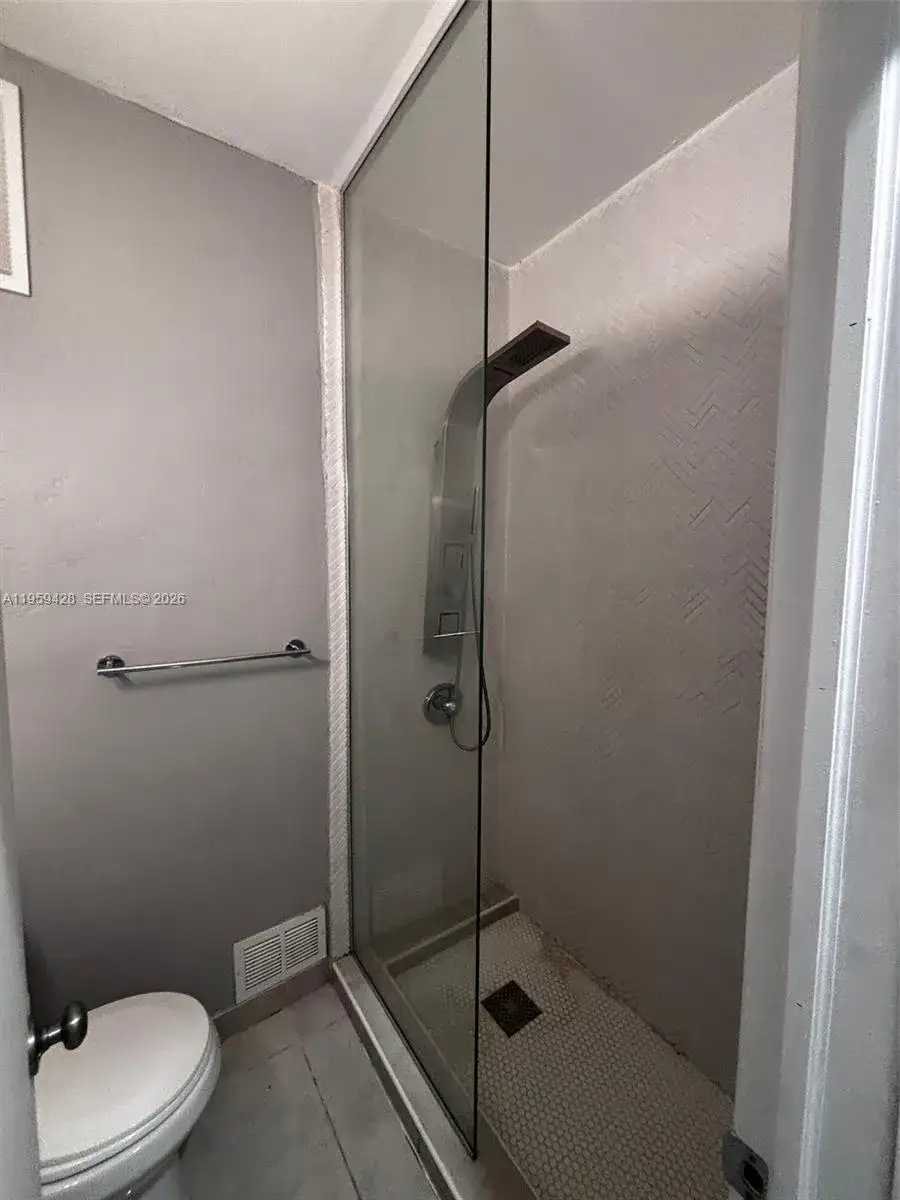 319 W 28th St # 15, Miami Beach FL 33140 photo 5