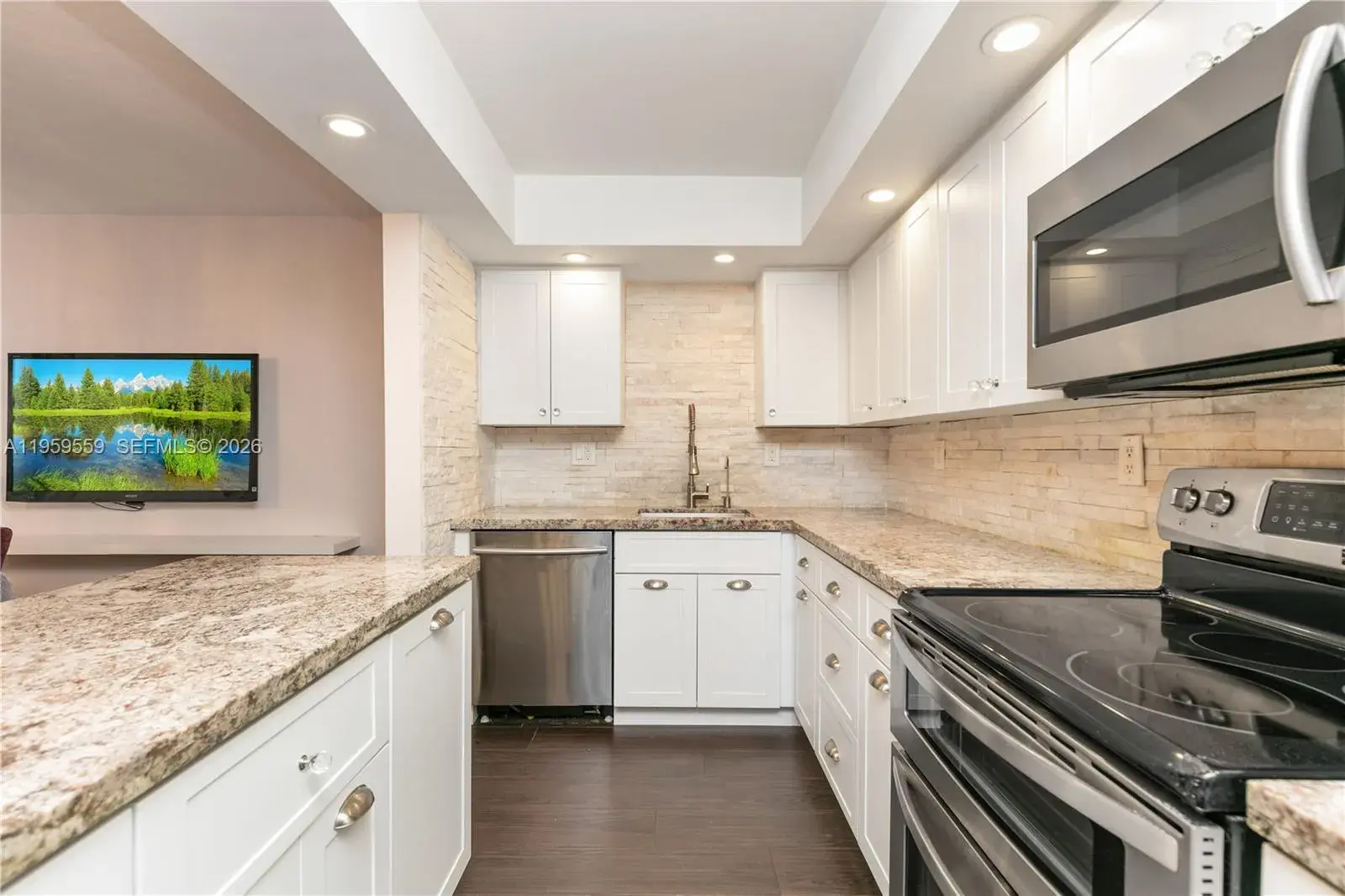 20291 NE 30th Ave # 10, Aventura FL 33180