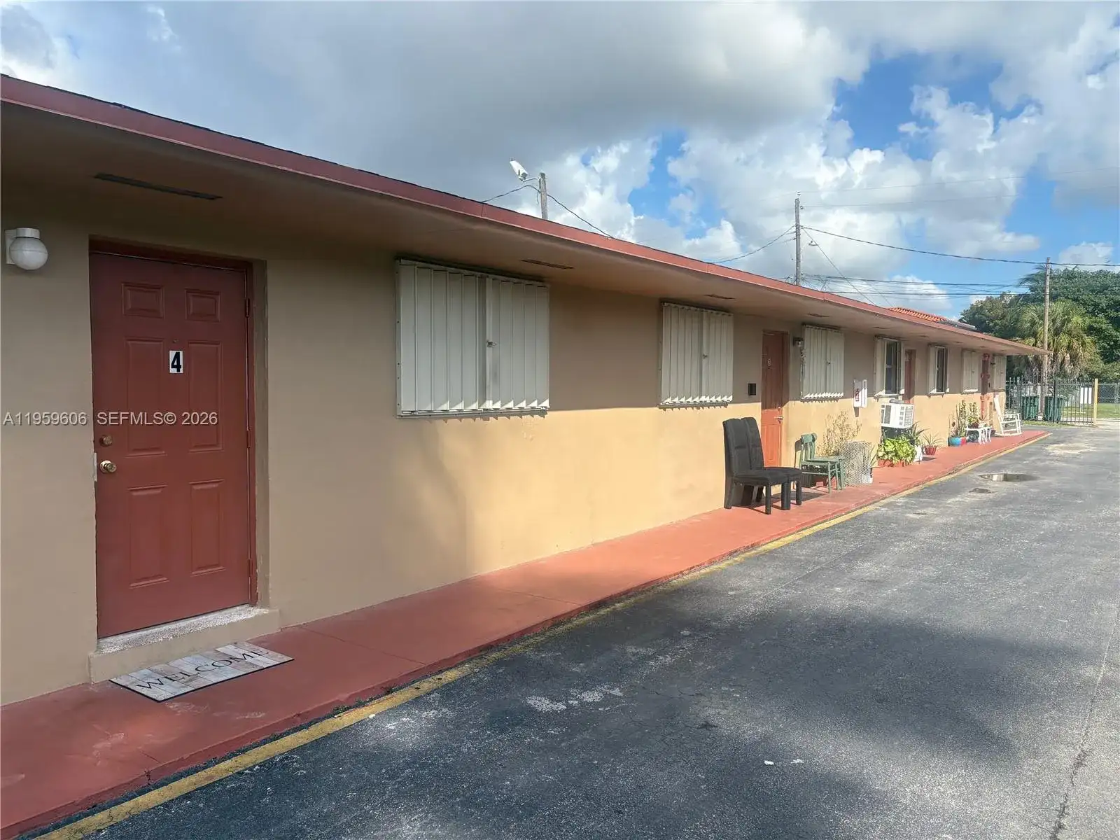 2924 NW 132nd Ter, Opa-Locka FL 33054 photo 2