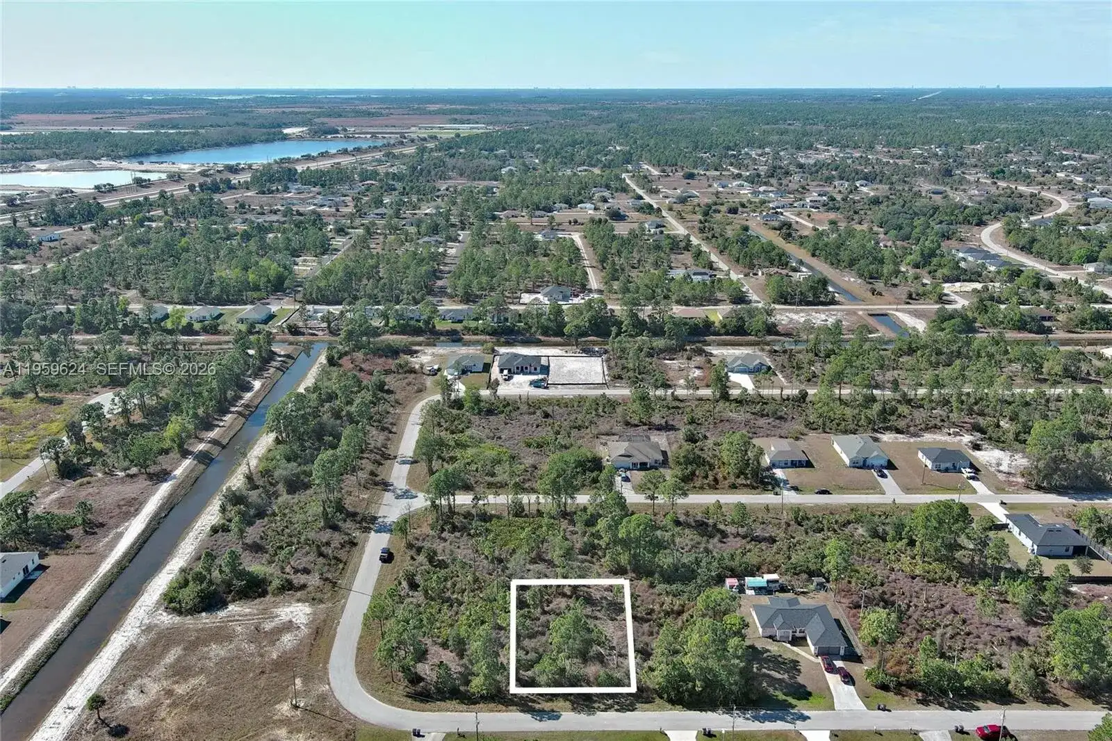 1053 Fayette Ave, Lehigh Acres FL 33974 photo 2