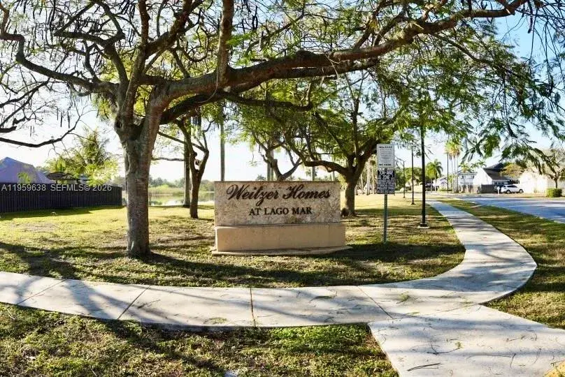 7332 SW 158th Ave, Miami FL 33193