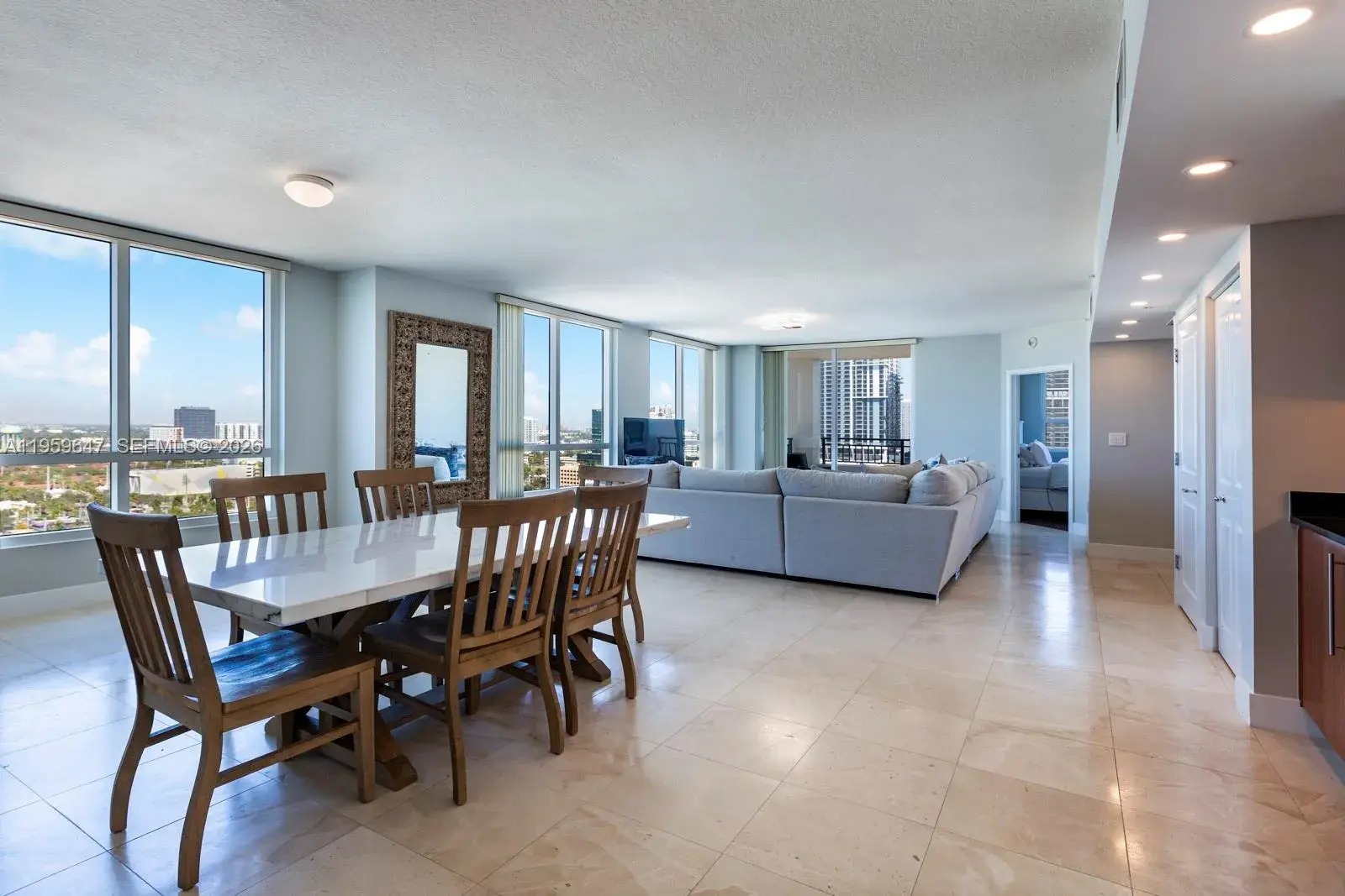 610 W Las Olas Blvd # 2014N, Fort Lauderdale FL 33312