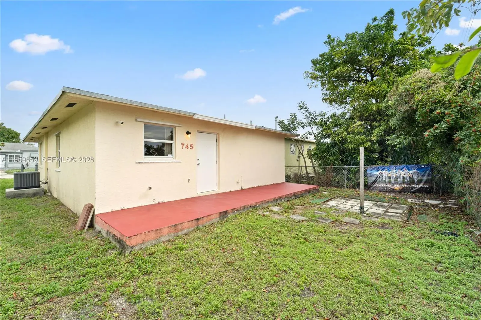 745 NW 3rd Ct, Hallandale Beach FL 33009