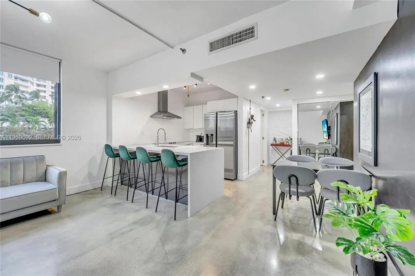 540 Brickell Key Dr # 409, Miami FL 33131