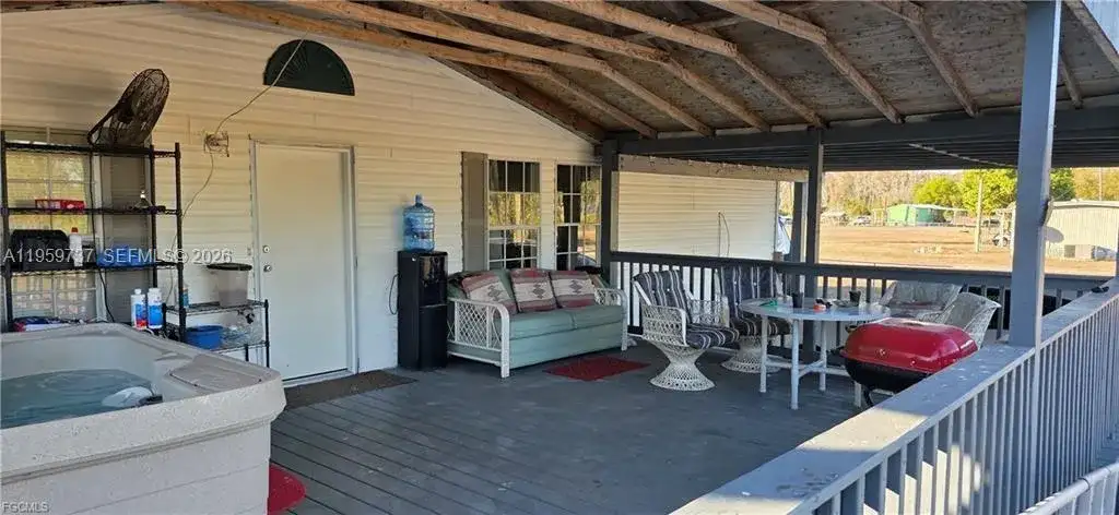 1627 Sunset Tr, La Belle FL 33935 photo 2