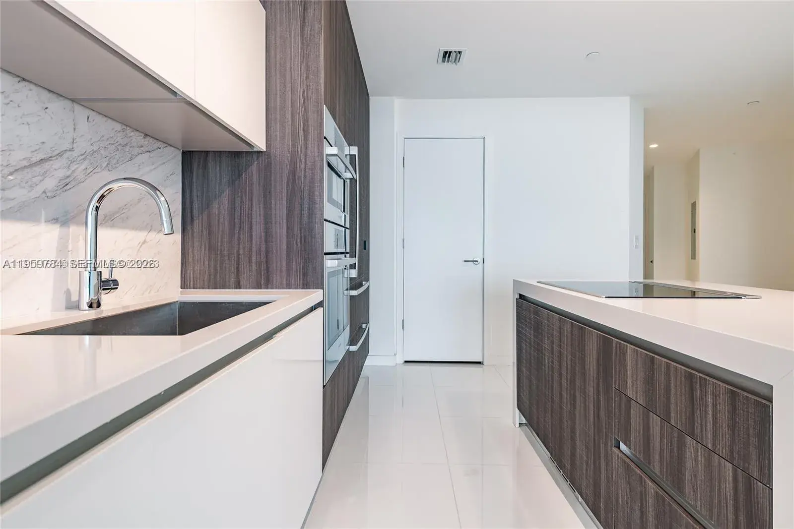 851 NE 1st Ave # 2100, Miami FL 33132