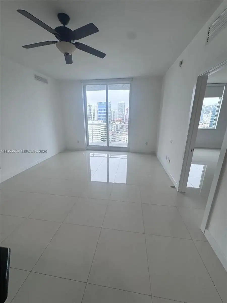 315 NE 3rd Ave # 1905, Fort Lauderdale FL 33301 photo 5